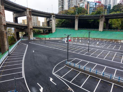 南岸轉轉橋荒地變身停車場 解決停車難問題，便民服務再升級